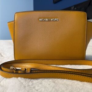 Michael Kors Saffron Crossbody Bag